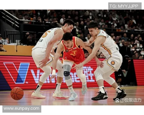 CBA激战山东队迎战南京同曦队争夺季后赛席位精彩对决即将上演